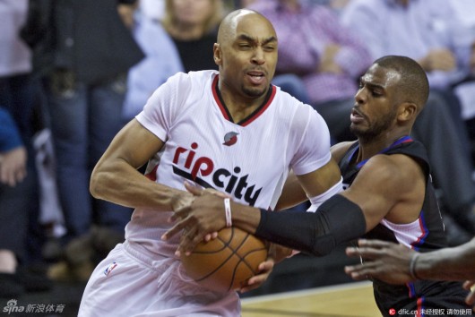 了队内乃至 了队内乃至